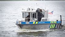 Policie kontrolující pořádek na vodních plochách. | na serveru Lidovky.cz | aktuální zprávy