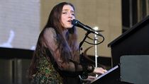Britská zpěvačka Birdy na Colours of Ostrava. | na serveru Lidovky.cz | aktuální zprávy