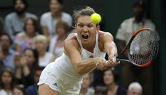 Wimbledon 2017: Simona Halepová ve tvrtfinále proti Johann Kontaové.