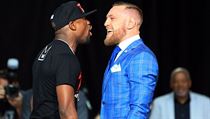 Zleva: Floyd Mayweather a Conor McGregor. | na serveru Lidovky.cz | aktuální zprávy