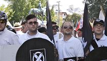 James Alex Fields (druhý zleva) na sjezdu hnutí bělošských extremistů Vanguard... | na serveru Lidovky.cz | aktuální zprávy