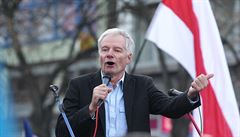Miroslav Sládek byl prvním úspným populistickým politikem sázejícím na...