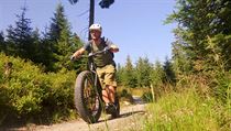 S koloběžkami jsme se vydali na nejjednodušší trail Azur, který se jako... | na serveru Lidovky.cz | aktuální zprávy