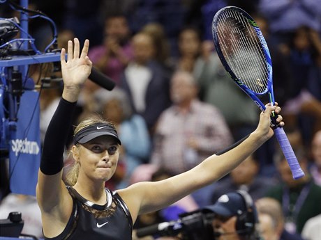 Maria arapovová slaví postup do osmifinále US Open.