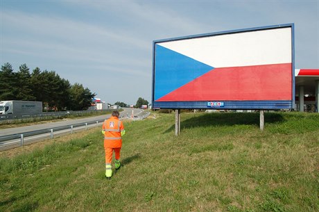 Monitorování dnes u nelegálních billboard u dálnice D1. Provádí jej...