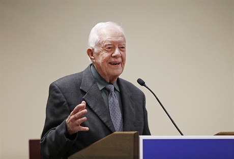 Bývalý prezident Jimmy Carter pi výroním projevu ve svém centru Carter Center...
