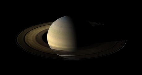 Na cestu se tehdy dvojsonda Cassini-Huygens, technicky jeden z nejsloitjích...