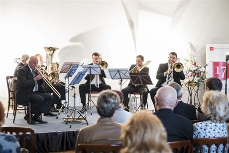 Dvoákova Praha - Ouvertura. Sdruení hlubokých es eské filharmonie