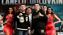 Canelo Alvarez (vpravo) a Gennadij Golovkin na tiskové konferenci k sobotnímu... | na serveru Lidovky.cz | aktuální zprávy
