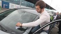 Taxikáři navázali na protesty proti aplikaci Uber, pro kterou podle nich platí... | na serveru Lidovky.cz | aktuální zprávy