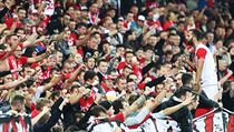 Josef Hušbauer předříká slávistický pokřik. | na serveru Lidovky.cz | aktuální zprávy