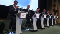 Předvolební debata lídrů politických stran 12. září v pražském kině Lucerna. Předvolební debata lídrů politických stran 12. září v pražském kině Lucerna.