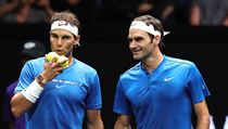 Rafael Nadal (vlevo) a Roger Federer ve čtyřhře. | na serveru Lidovky.cz | aktuální zprávy