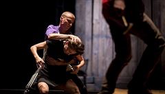 Divadelní představení Doba z druhé ruky. Soubor Spitfire Company.