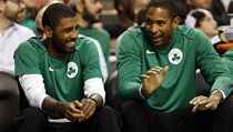 Kyrie Irving (vlevo) a Al Horford během přípravy na novou sezonu NBA. | na serveru Lidovky.cz | aktuální zprávy