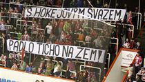 Protest hokejových fanoušků proti trestání vulgarit v hledištích. | na serveru Lidovky.cz | aktuální zprávy
