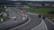 Ředitelství silnic a dálnic (ŘSD) otevřelo 12. října nový úsek dálnice D3... | na serveru Lidovky.cz | aktuální zprávy