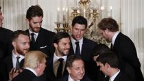 President Donald Trump (dole vlevo) hledá Sidney Crosbyho (nahoře uprostřed). | na serveru Lidovky.cz | aktuální zprávy