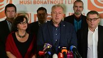 Zástupci ČSSD na tiskové konferenci 21. října v Lidovém domě v Praze... | na serveru Lidovky.cz | aktuální zprávy