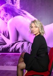 Když Tereza z Davle začala fotit dívky v Krumlově, styděly se Výstava fotografií Terezy z Davle. | na serveru Lidovky.cz | aktuální zprávy