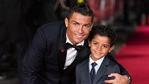 Cristiano Ronaldo a syn Cristiano Ronaldo Jr. | na serveru Lidovky.cz | aktuální zprávy