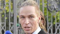 Předseda Pirátů Ivan Bartoš hovoří 2. listopadu v Lánech s novináři po... | na serveru Lidovky.cz | aktuální zprávy