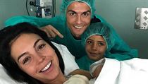 Cristiano Ronaldo se synem Cristianem Jr, partnerkou Georginou Rodríguezovou a... | na serveru Lidovky.cz | aktuální zprávy