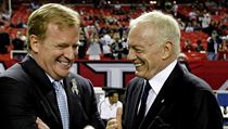 Roger Goodell (vlevo) a Jerry Jones. | na serveru Lidovky.cz | aktuální zprávy