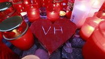 Svíčky na Národní třídě a pocta Václavu Havlovi. | na serveru Lidovky.cz | aktuální zprávy