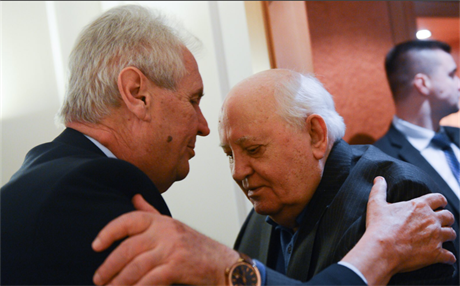 Zeman se v Moskv setkal s Michailem Gorbaovem.