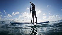 České rybníky a jezera letos v létě zažily invazi paddleboardů – surfovacích... | na serveru Lidovky.cz | aktuální zprávy