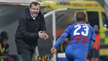 Viktoria Plzeň - FCSB. Zleva Pavel Vrba a Marek Bakoš. | na serveru Lidovky.cz | aktuální zprávy