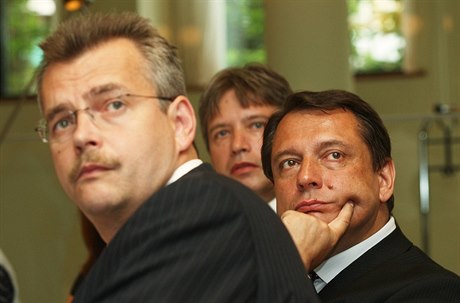 Volební manaer SSD Jaroslav Tvrdík (vlevo) a Jií Paroubek.