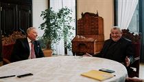 Pavel Smutný, prezident Bohemian Heritage Fund (vlevo), a Dominik kardinál Duka. Pavel Smutný, prezident Bohemian Heritage Fund (vlevo), a Dominik kardinál Duka.