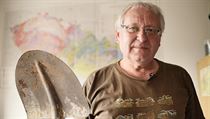 Václav Cílek, geolog, klimatolog, spisovatel, filozof a popularizátor vědy. Václav Cílek, geolog, klimatolog, spisovatel, filozof a popularizátor vědy.