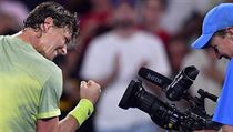 Tomáš Berdych slaví do kamer postup do osmifinále Australian Open. | na serveru Lidovky.cz | aktuální zprávy