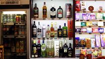 Alkoholické nápoje v prostorách restauračních zařízeních v budovách sněmovny.... | na serveru Lidovky.cz | aktuální zprávy