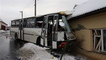 Nehoda autobusu si vyžádala devět zraněných. | na serveru Lidovky.cz | aktuální zprávy