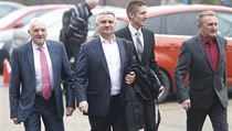Vratislav Mynář přichází do volebního štábu Miloše Zemana. | na serveru Lidovky.cz | aktuální zprávy