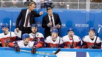Česká střídačka při zápase na ZOH 2018 proti domácí Koreji. Václav Prospal radí... | na serveru Lidovky.cz | aktuální zprávy