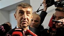 Andrej Babiš hovoří s novináři při příchodu ke Krajskému soudu Bratislava I,... | na serveru Lidovky.cz | aktuální zprávy