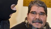 Pražský městský soud propustil na svobodu kurdského politika Sáliha Muslima. Pražský městský soud propustil na svobodu kurdského politika Sáliha Muslima.