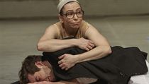 Zuzana Stivínová a Ivan Lupták. Inscenace Zpráva pro jistou akademii, autor... | na serveru Lidovky.cz | aktuální zprávy