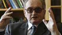 Generál Wojciech Jaruzelski během interview ve své varšavské pracovně 7. května... Generál Wojciech Jaruzelski během interview ve své varšavské pracovně 7. května...