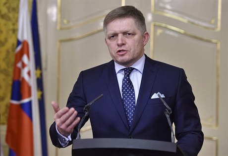 Slovenský premiér Robert Fico nabídl 14. bezna svou demisi v rámci eení...