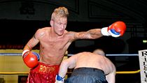Robin Deakin v akci (vlevo). | na serveru Lidovky.cz | aktuální zprávy