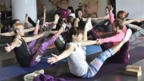 Ve Zlíně pokračoval 10. března druhým dnem festival jógy Yogafest. Jeho... | na serveru Lidovky.cz | aktuální zprávy