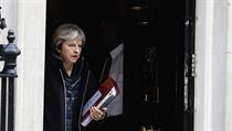Britská premiérka vyráží z Downing street 10. | na serveru Lidovky.cz | aktuální zprávy