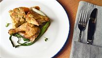 Jarní kuřátko s kopřivami | na serveru Lidovky.cz | aktuální zprávy