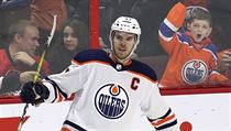 Kapitán a útočník Edmontonu Oilers Connor McDavid (97) slaví jeden ze svých... | na serveru Lidovky.cz | aktuální zprávy
